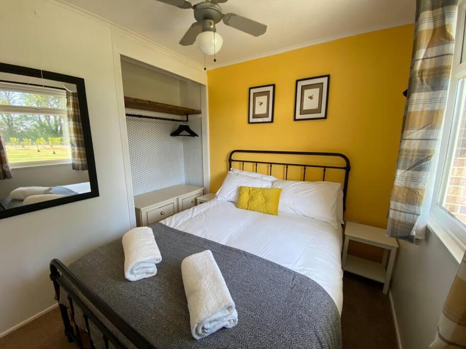 East Coast Chalets, Bee'S Knees @ California Sands Scratby Exteriör bild